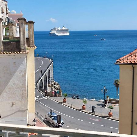 Marileo Amalfi Apartment Bagian luar foto