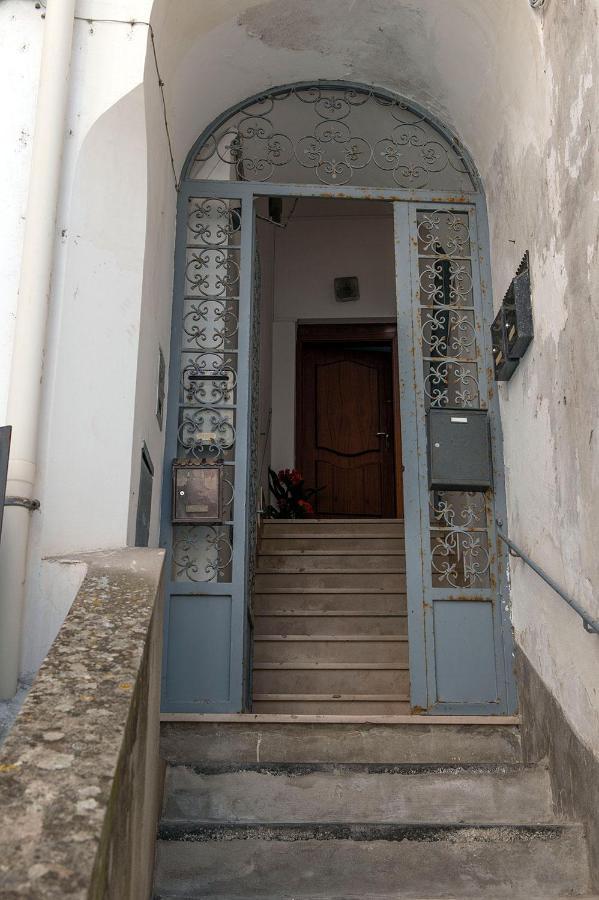 Marileo Amalfi Apartment Bagian luar foto