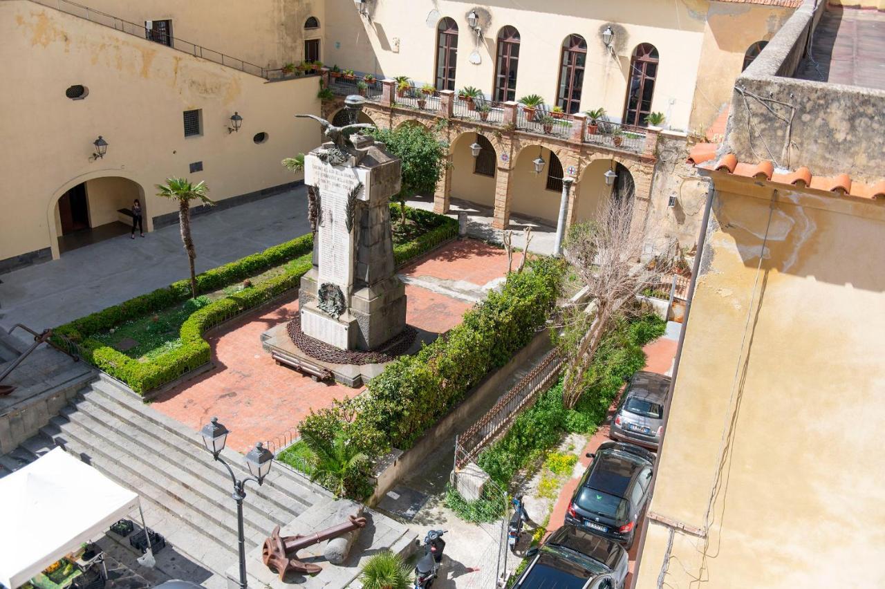 Marileo Amalfi Apartment Bagian luar foto