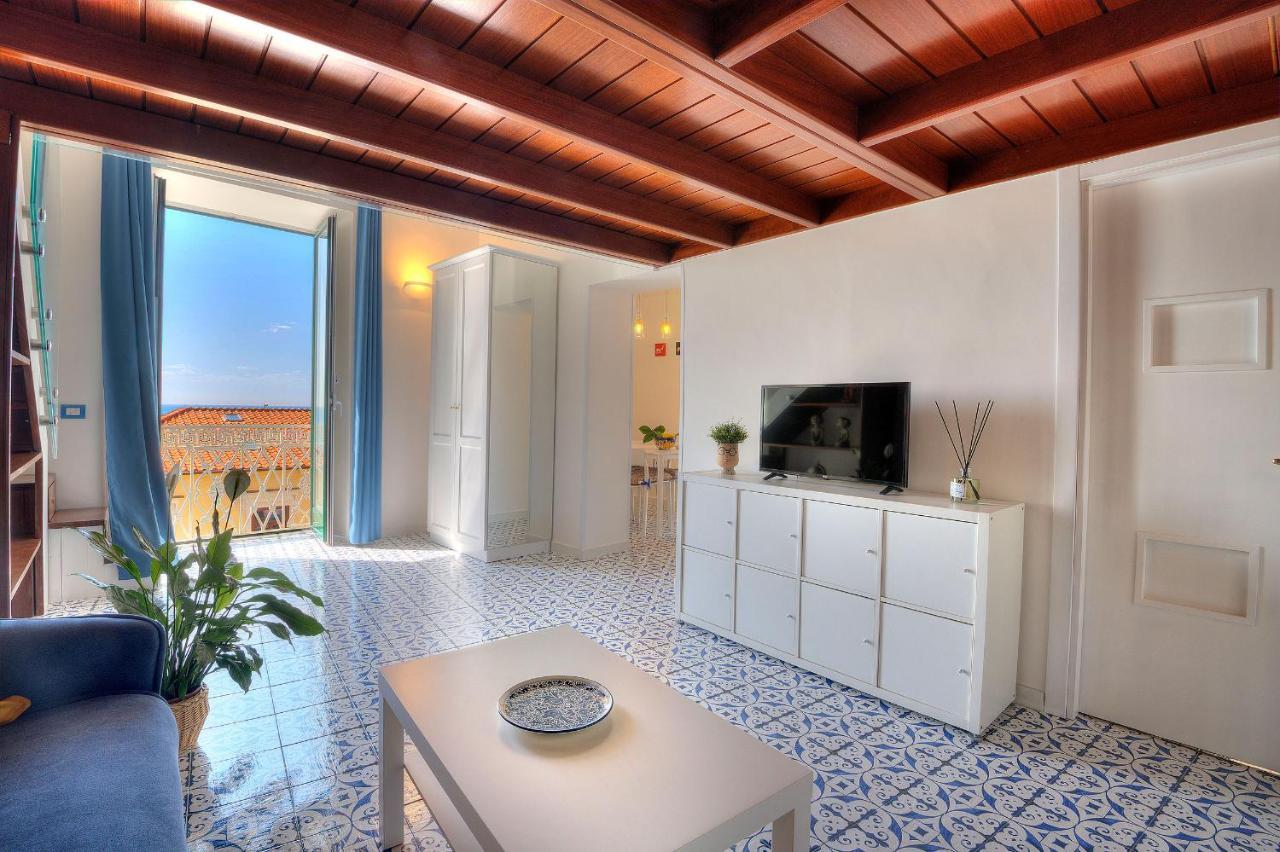 Marileo Amalfi Apartment Bagian luar foto